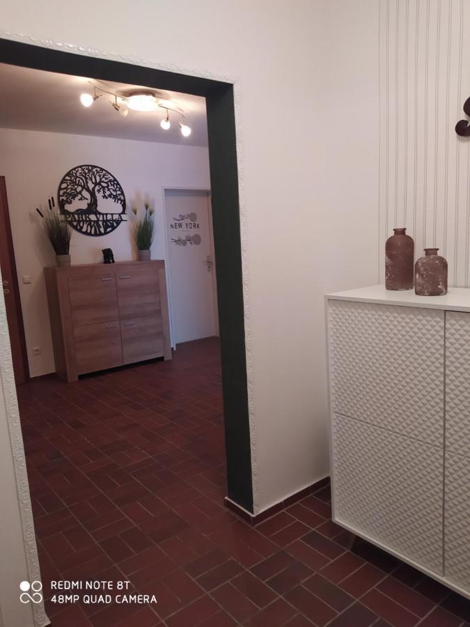 Park Villa Ferienwohnung Mit Pool Und 3 Schlafzimmer Uelzen Eksteriør billede